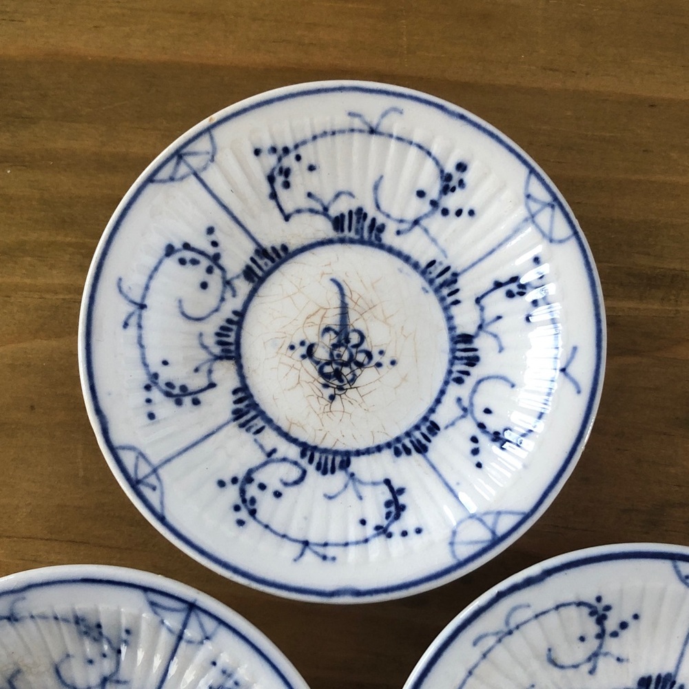 Vintage mini saucers - Picture 2 of 8